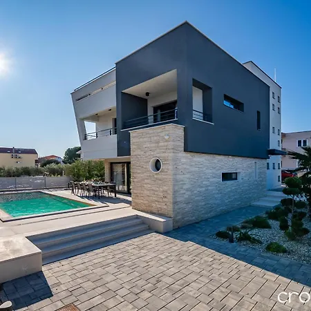 Villa Tamaris- 10 Mins From